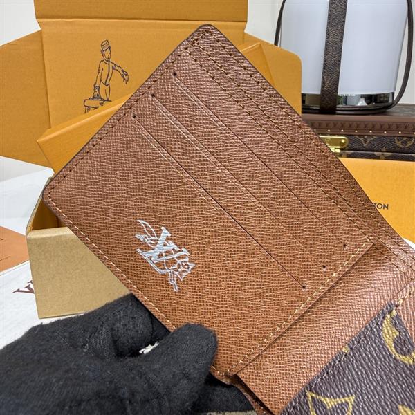 2026122105441603 270